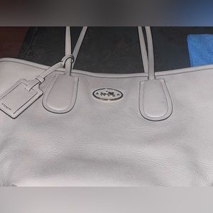 Coach H1482 33915 Crossgrain  Zip Top Tote, Large Handbag - Chalk White